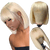 femme portant une perruque naturelle blonde courte