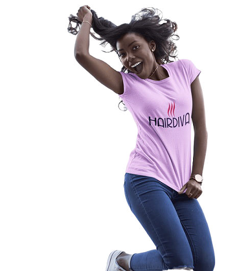 femme heureuse portant un t shirt hairdiva